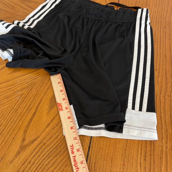 Adidas Classic Shorts Aeroready Men Sz S rarely used - Picture 4 of 7